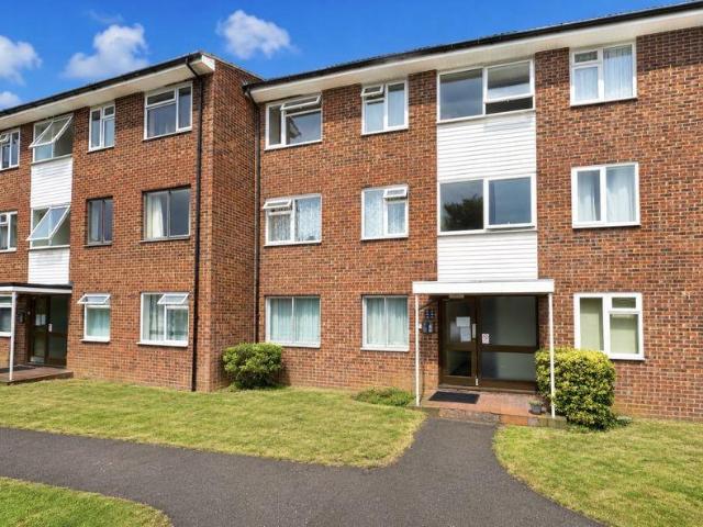 Flat for sale in High Town, Luton