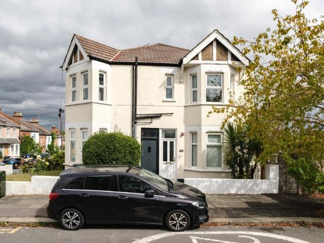 Flat for sale in London Borough of Barnet, Greater London
