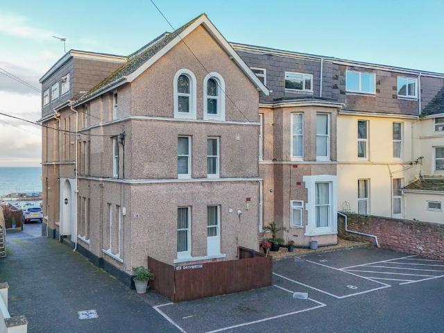 Flat for sale in Livermead