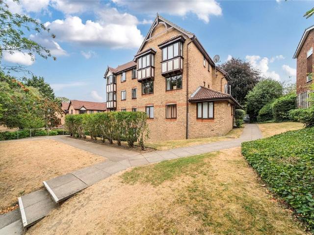 Flat for sale in Shortlands, Greater London