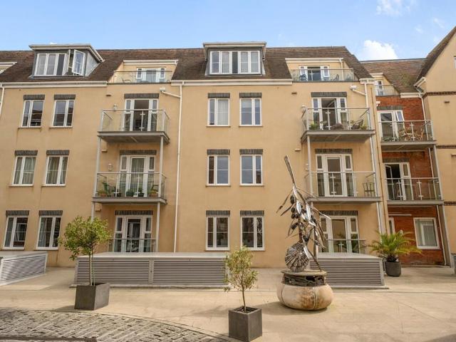 Flat for sale in Chichester, Littlecote