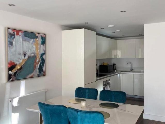 Flat for sale in Old Kent Road, Greater London