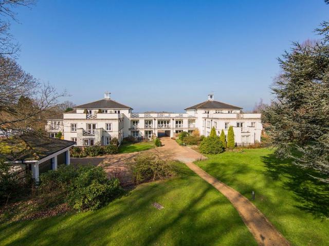 House for sale in Sandown Park, Kent
