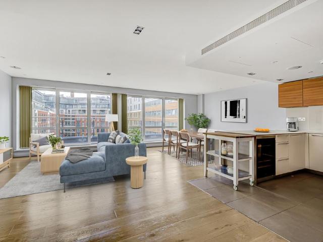 Flat for sale in Fulham, Sands End