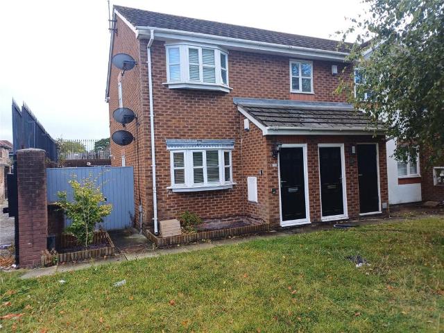 Flat for sale in Calderstones