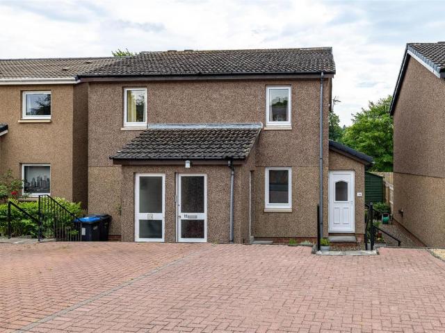 Flat for sale in Melrose, Scotland