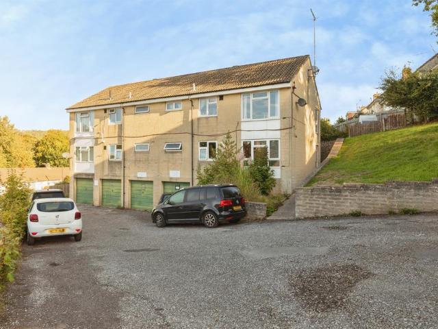 Flat for sale in Elmhurst Estate, Batheaston