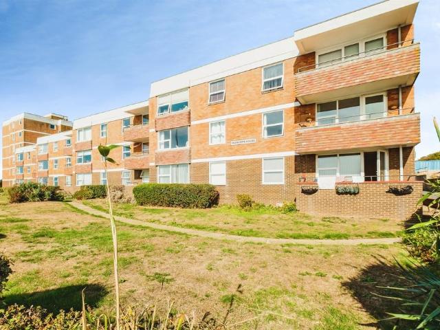 Flat for sale in Lancing, Adur