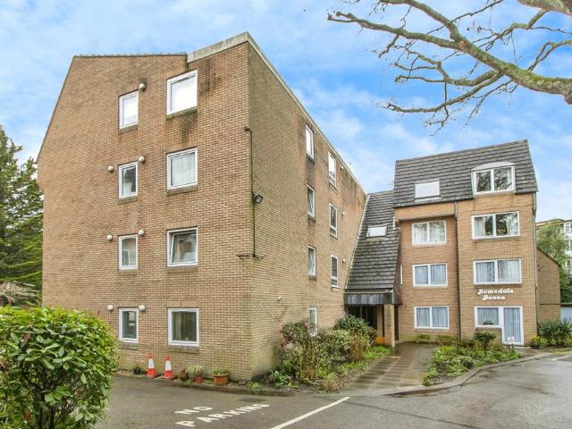 Flat for sale in Winton, Bournemouth