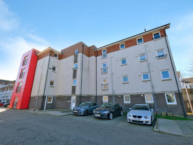 Flat for sale in Ballindoch, Scotland