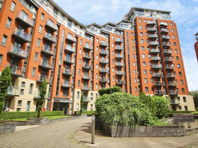 Flat for sale in Holbeck, West Yorkshire