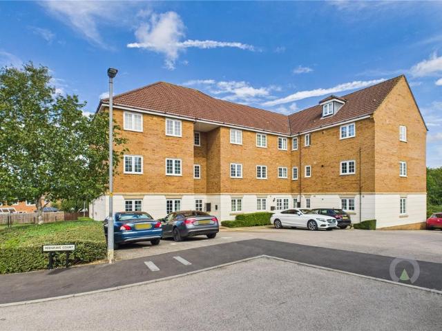 Flat for sale in Redhill Grange, Wellingborough