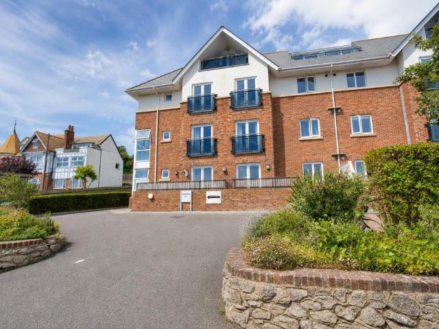 Flat for sale in Hythe, Folkestone
