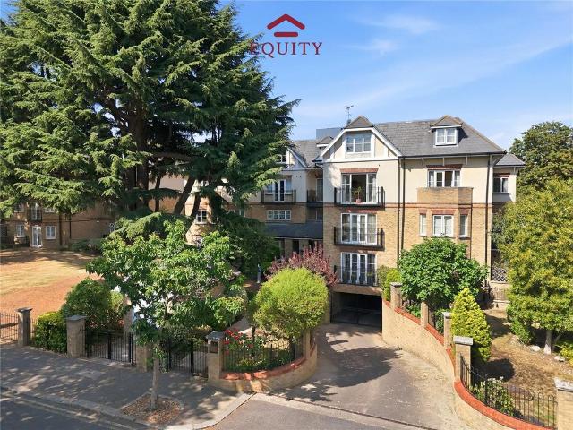 Flat for sale in Greater London