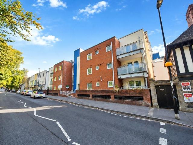 Flat for sale in St Mary's, City Of Southampton