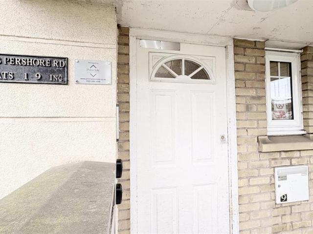 Flat for sale in Stirchley, West Midlands