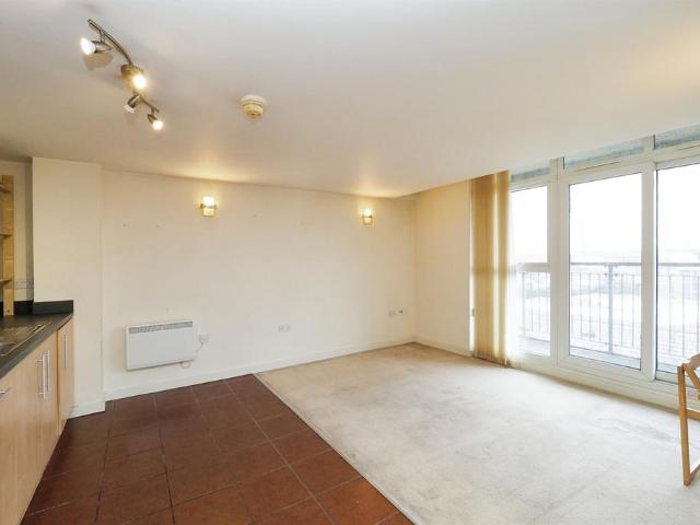 Flat for sale in St Matthew's, Old Wharf