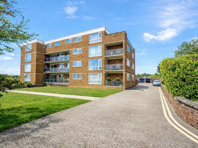 Flat for sale in Silverhill, Guestling Green