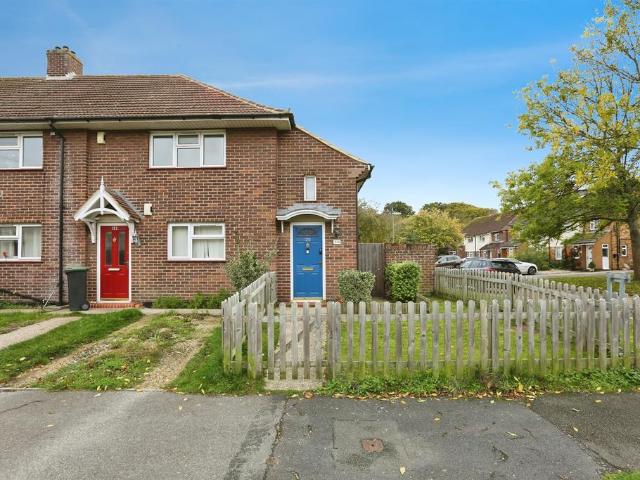 Flat for sale in Rowner, Middlecroft