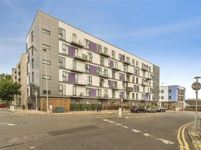 Flat for sale in Old Town, Shephall