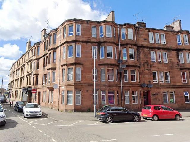 Flat for sale in Strathbungo, Scotland