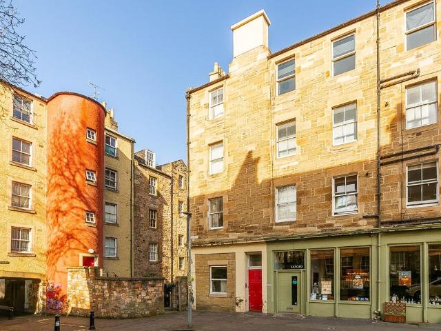 Flat for sale in St Leonards, City of Edinburgh