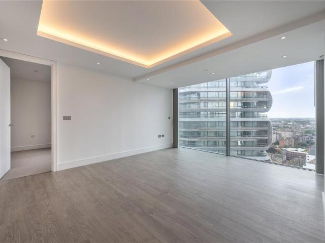 Flat for sale in Finsbury, Greater London