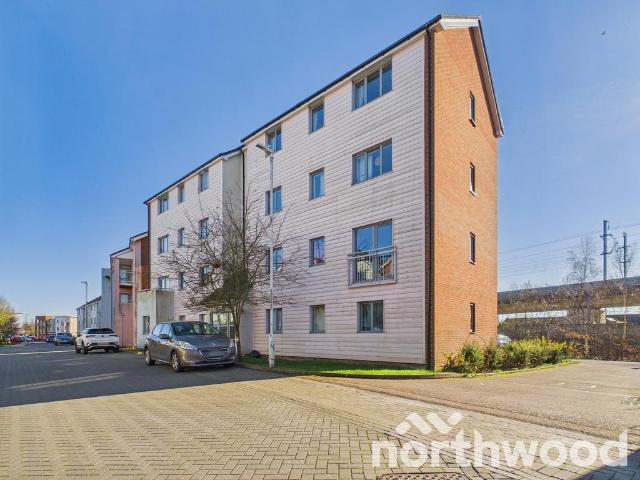 Flat for sale in Willesborough, Bridgefield