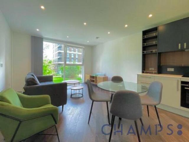 Flat for sale in Birch Green, Lower Halliford