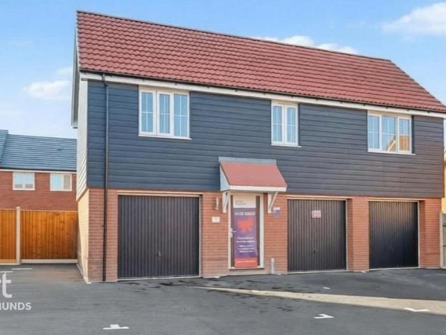 Flat for sale in Moreton Hall, West Suffolk