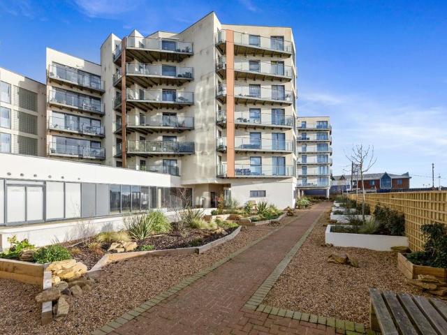 Flat for sale in Shoreham-by-Sea, Adur