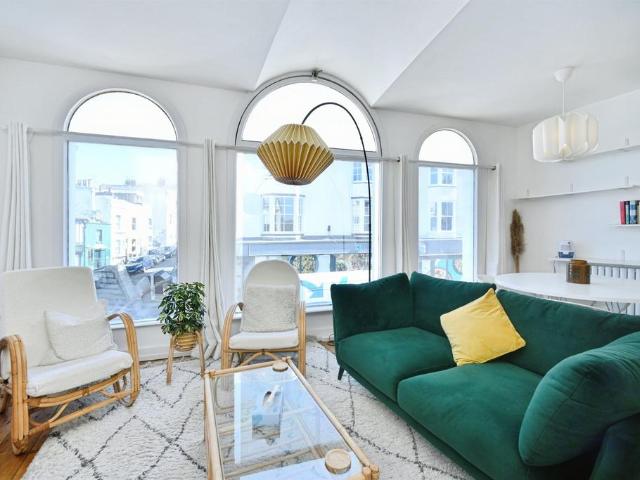Flat for sale in Kemptown, Brighton & Hove