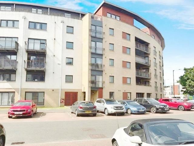 Flat for sale in East Pilton, Scotland