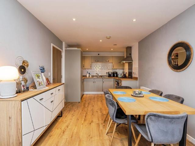 Flat for sale in Row Town, Surrey