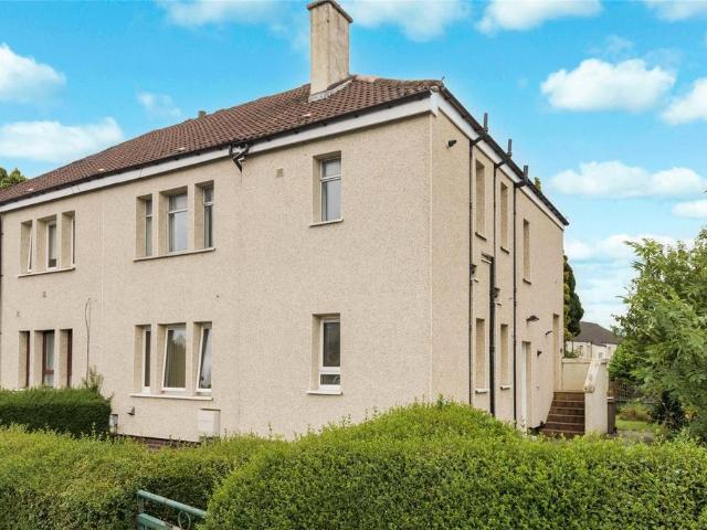 Flat for sale in Gallowhill, Glenburn