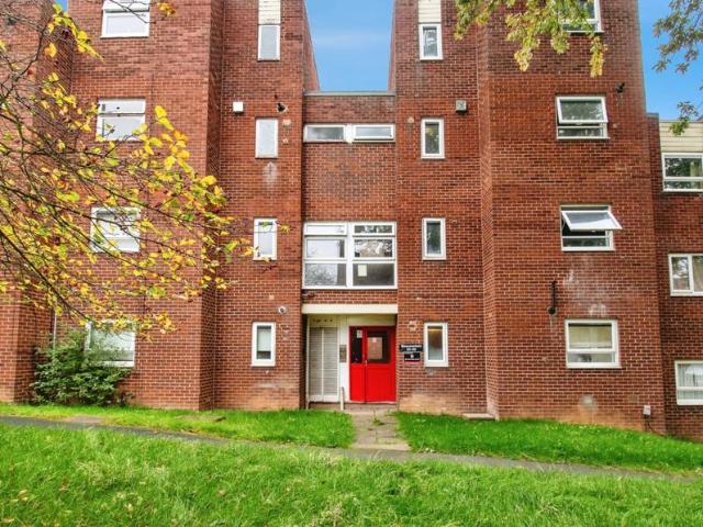 Flat for sale in Brookside, Telford