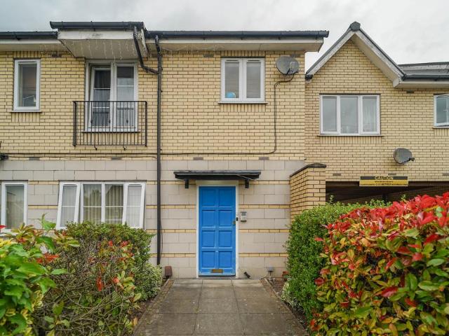 Flat for sale in Wilderspool, Warrington