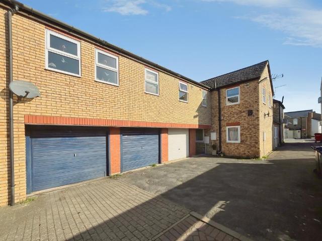 Flat for sale in Ramsey, Huntingdon
