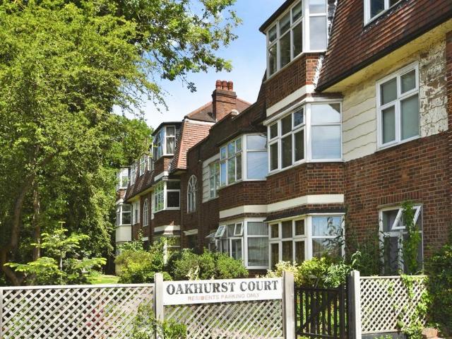 Flat for sale in Upper Walthamstow, Greater London