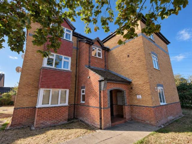Flat for sale in Ladygrove, South Oxfordshire