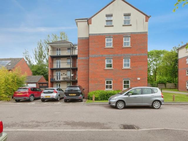 Flat for sale in Belgrave, Old Wharf