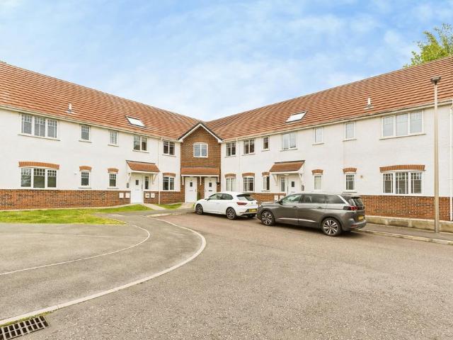 Flat for sale in Boughton, Cheshire