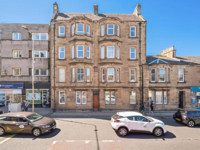 Flat for sale in Corstorphine, Scotland