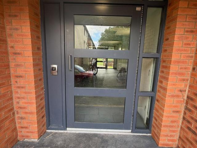 Flat for sale in Litherland, Sefton