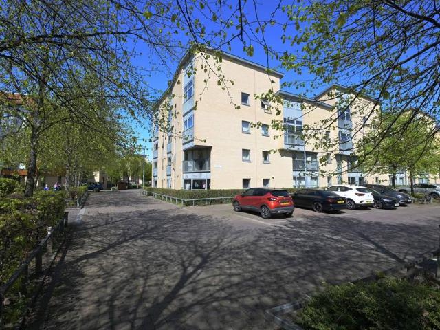 Flat for sale in Bingham, Craigmillar