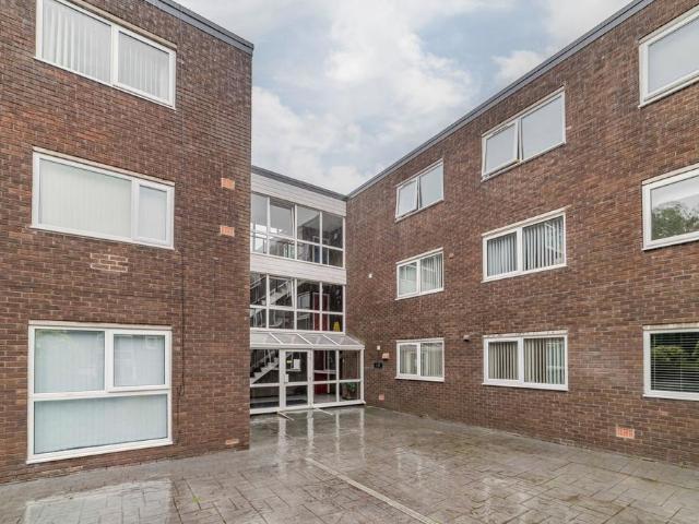 Flat for sale in Burnedge, Greater Manchester