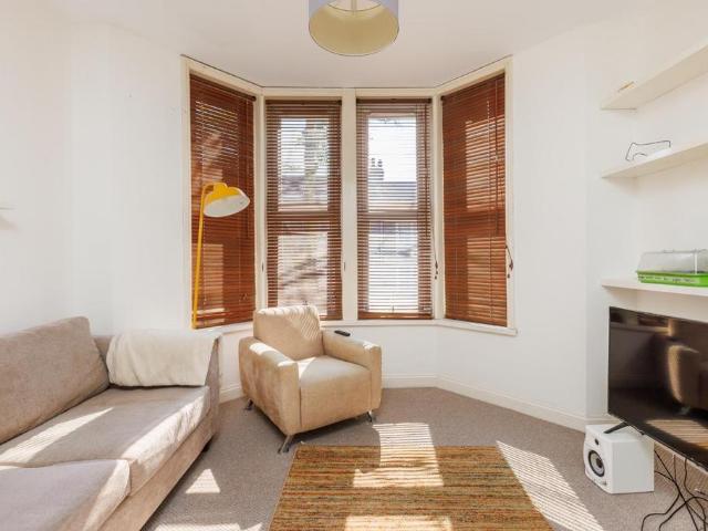 Flat for sale in Horfield, Feckenham