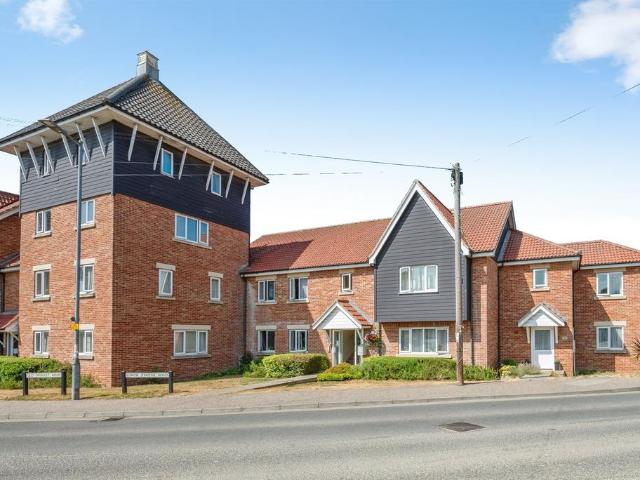 Flat for sale in Comers, Norfolk