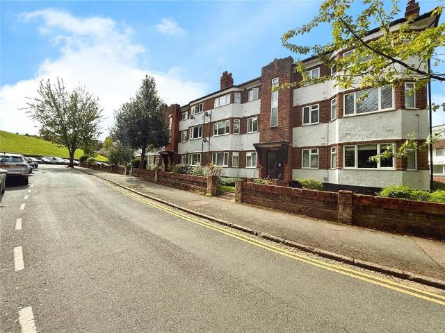 Flat for sale in King's Walden, Hertfordshire