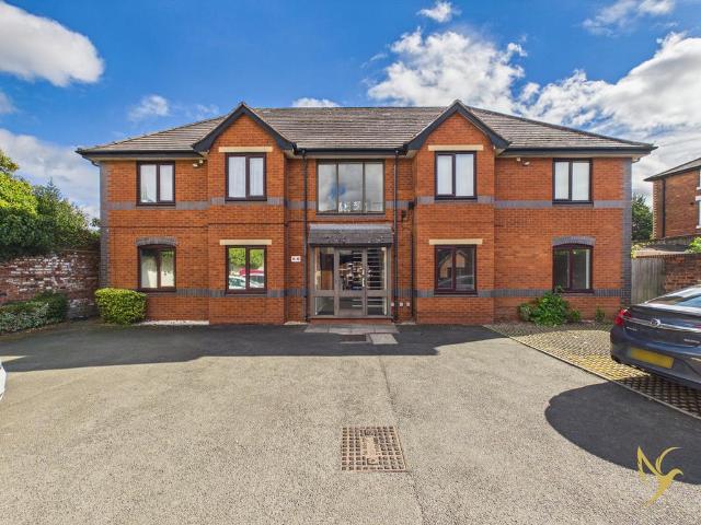 Flat for sale in Aggborough, Wyre Forest